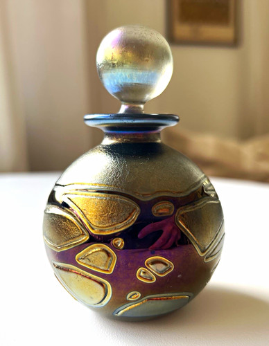 Parfum flakon aus glas - parfum-flakon, glas,