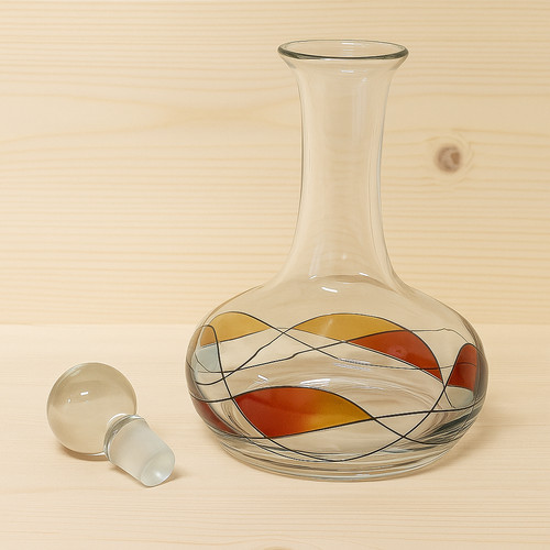 Elegante glaskaraffe mit - glaskaraffe,